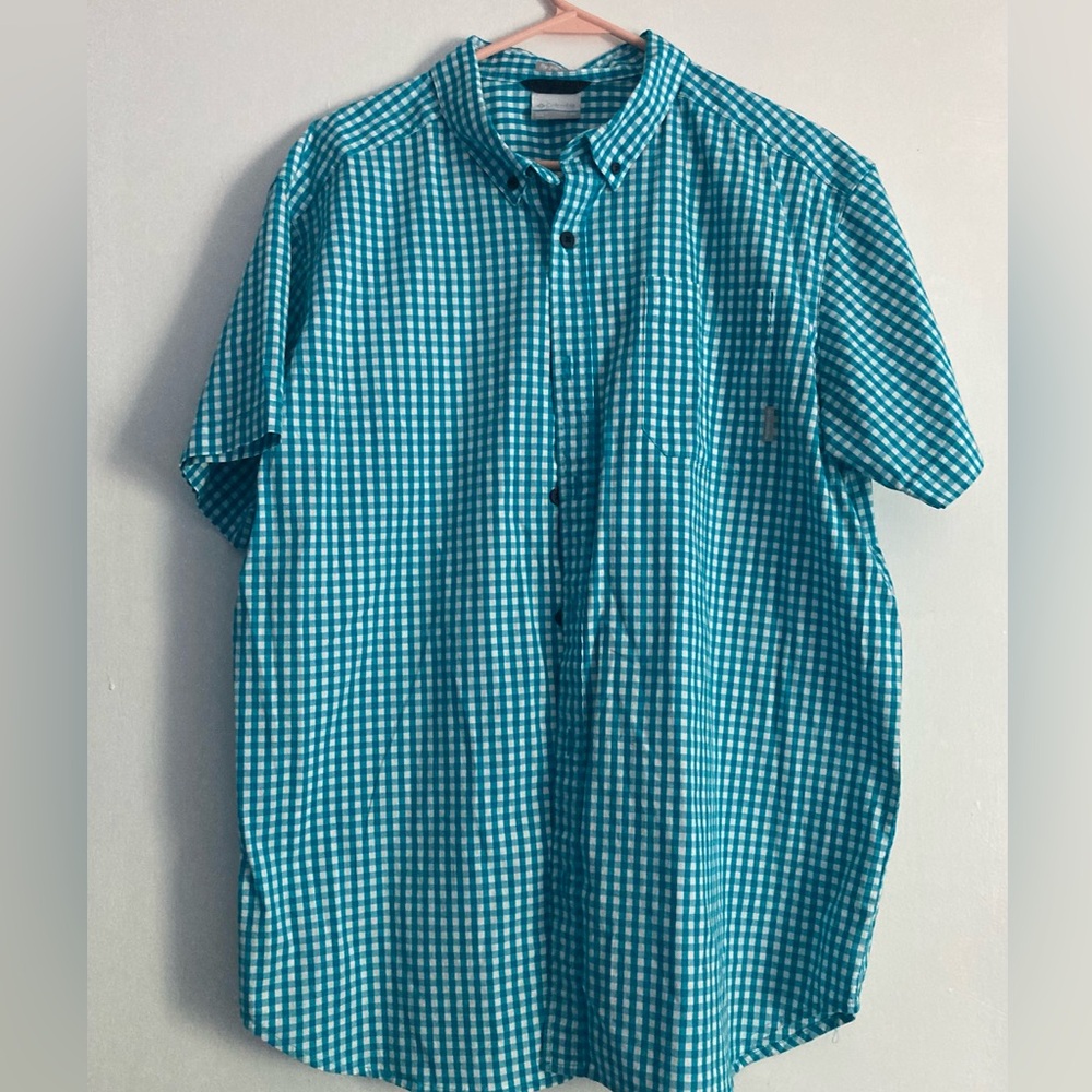 Columbia Men's SZ XL Blue Checkered shortsleeved Shirt casual wear